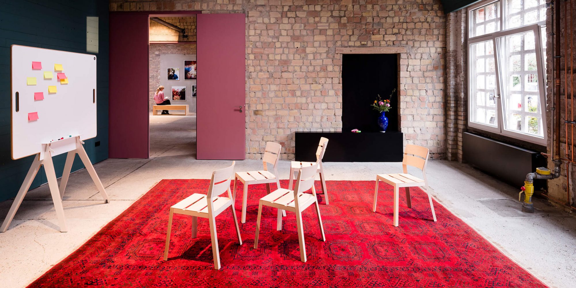 Blick in einen Meetingraum von Ruths Berlin